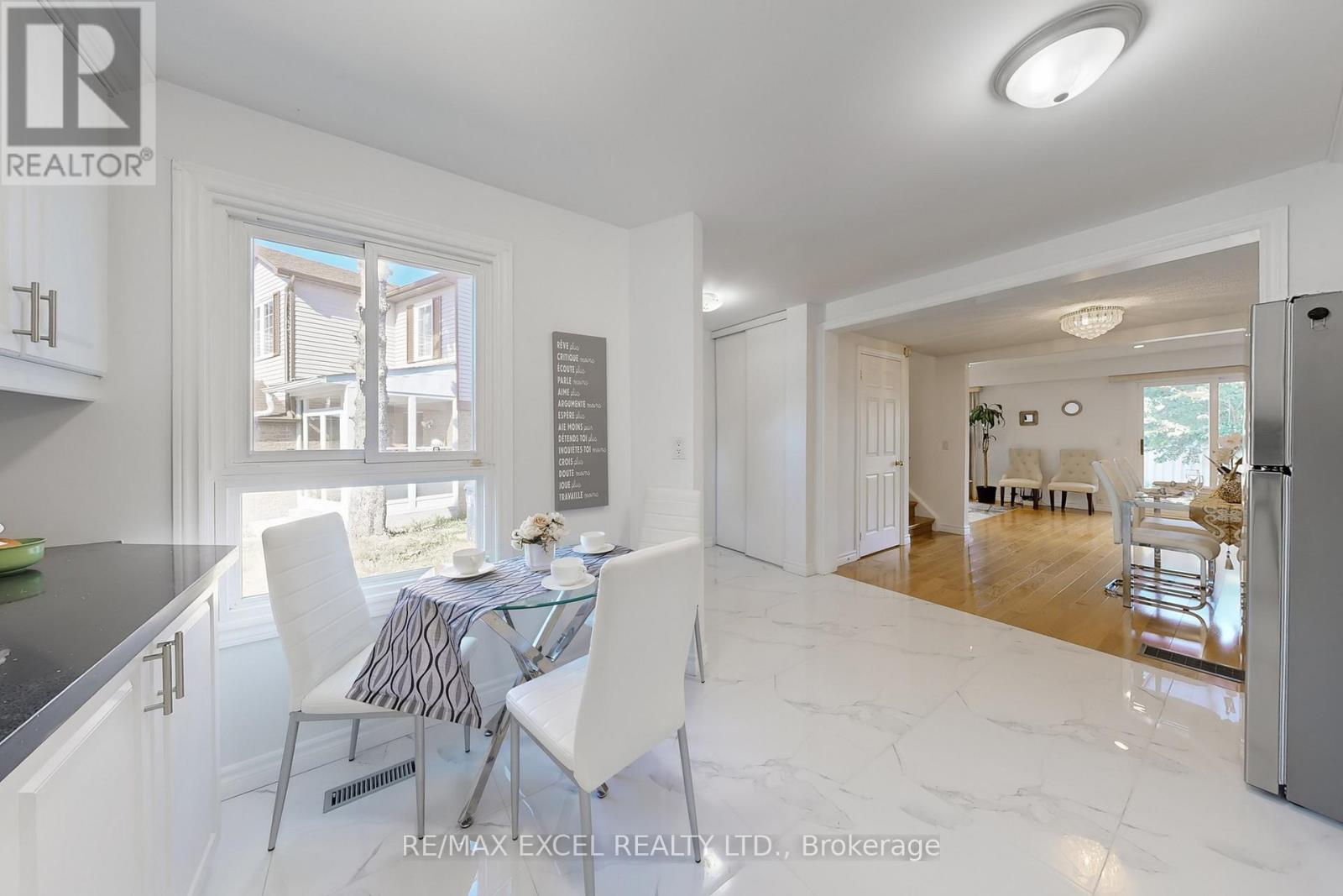 29 Green Spring Drive, Toronto (Milliken), Ontario  M1V 2A9 - Photo 16 - E12443063