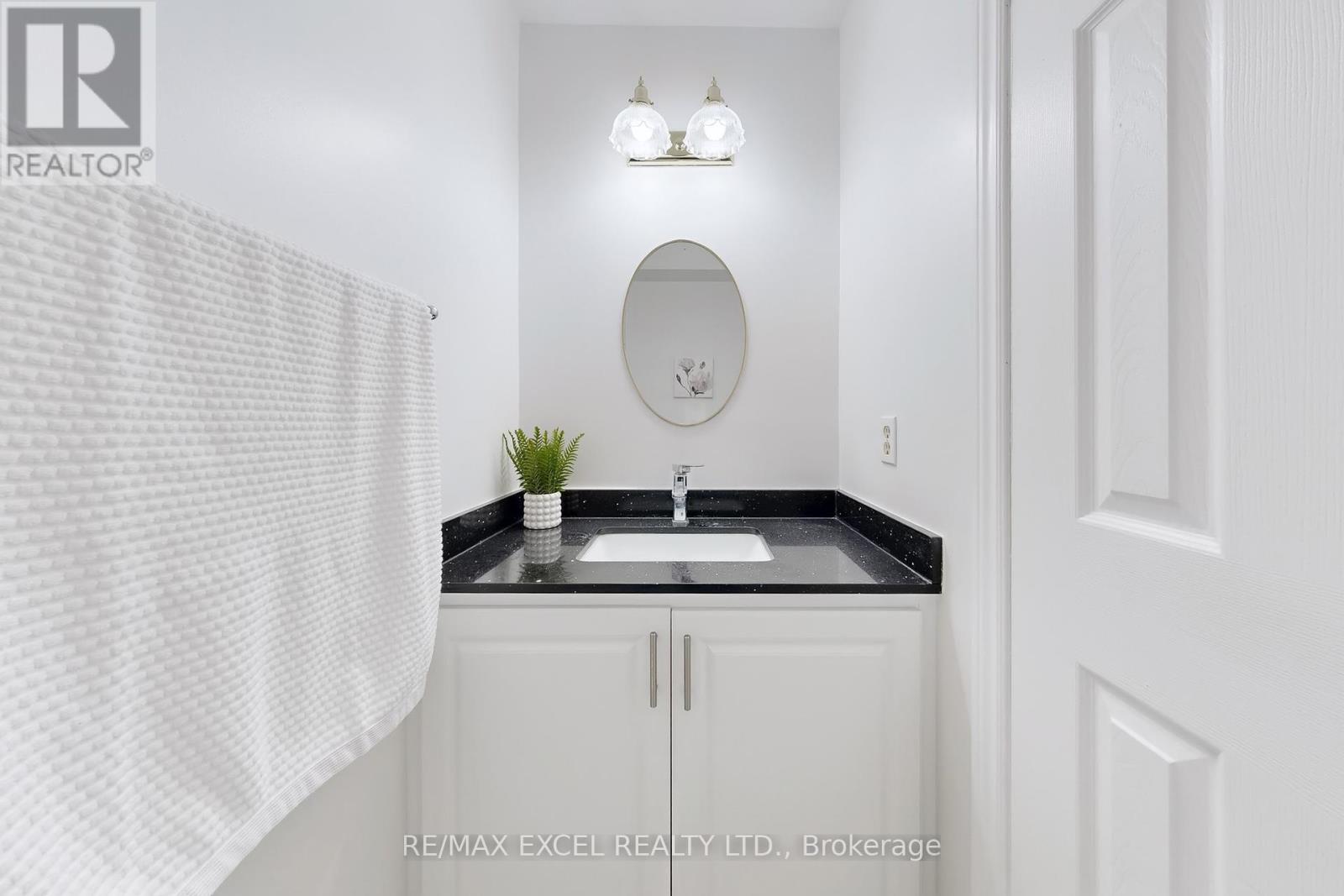 29 Green Spring Drive, Toronto (Milliken), Ontario  M1V 2A9 - Photo 17 - E12443063