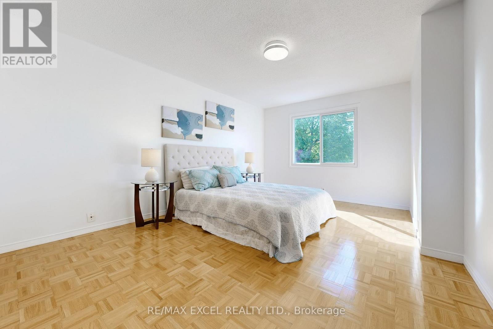 29 Green Spring Drive, Toronto (Milliken), Ontario  M1V 2A9 - Photo 18 - E12443063