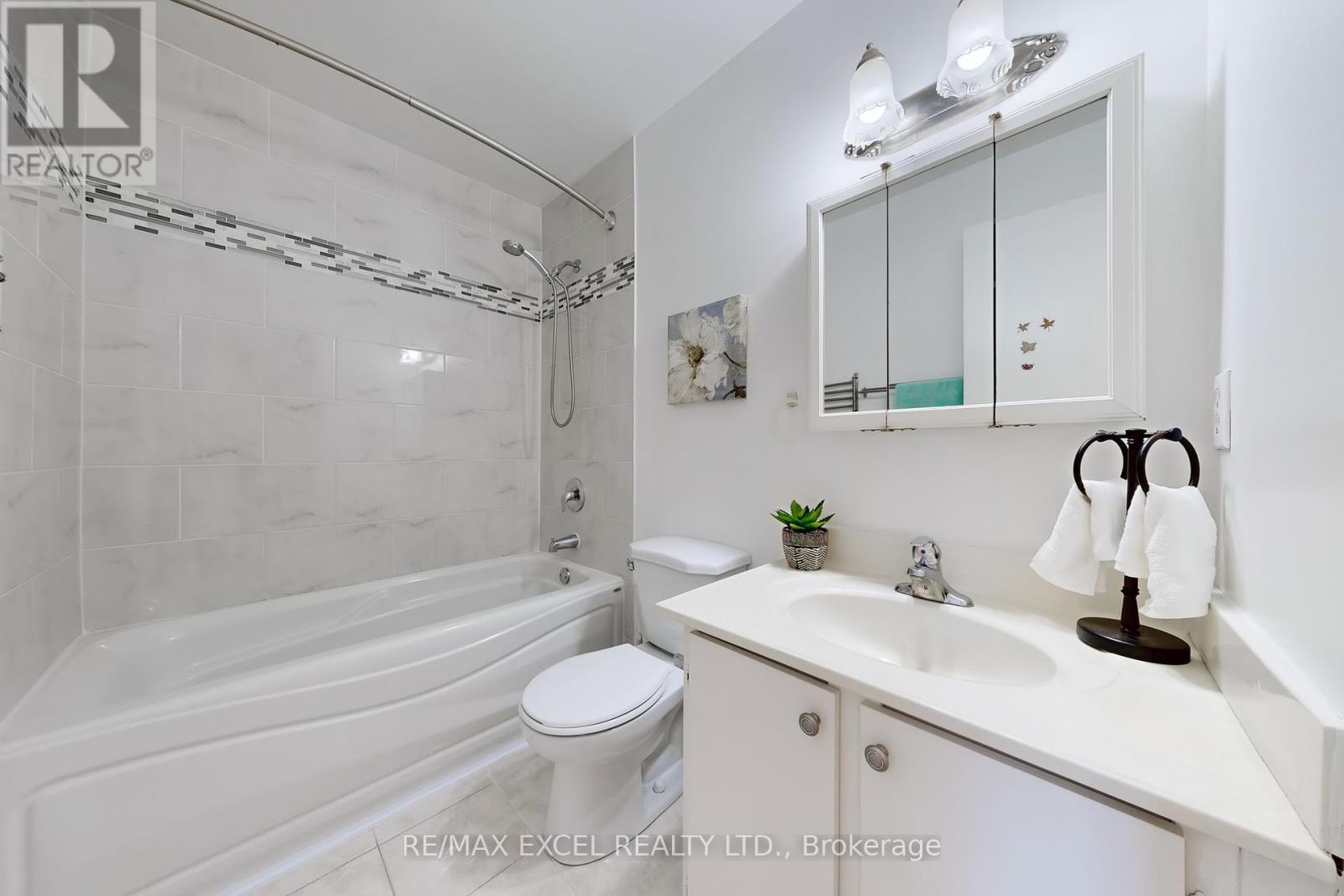 29 Green Spring Drive, Toronto (Milliken), Ontario  M1V 2A9 - Photo 27 - E12443063