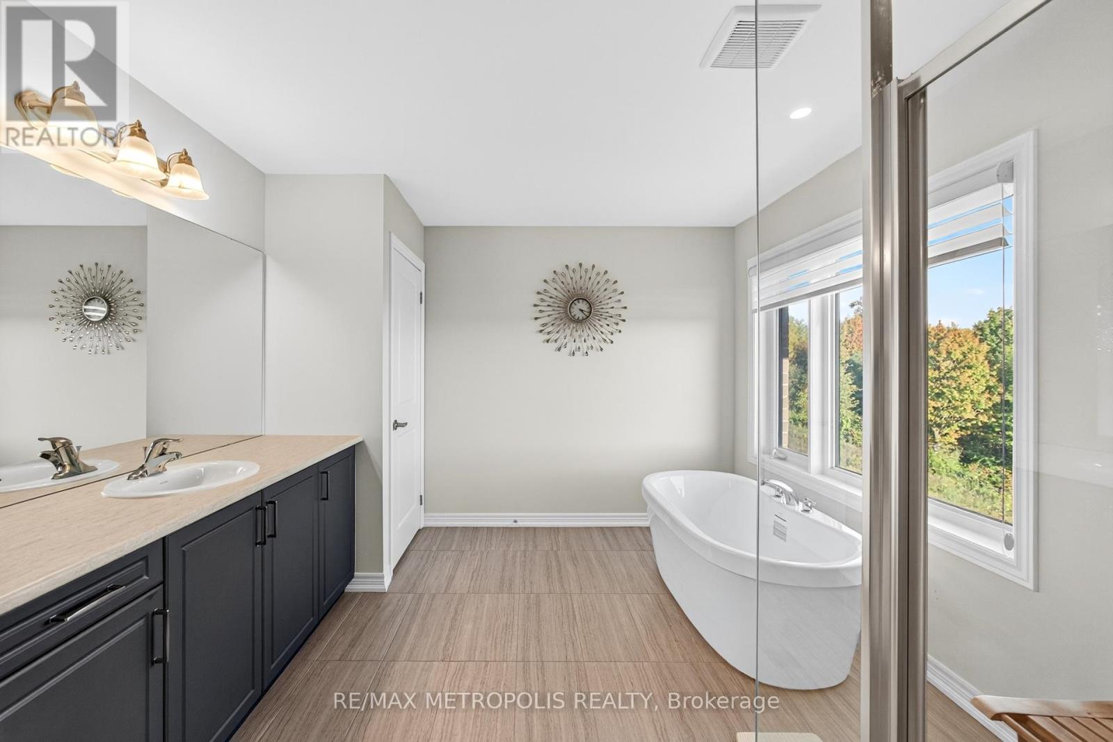 127 Mcphail Avenue, Clarington, Ontario  L1C 7H2 - Photo 26 - E12443087