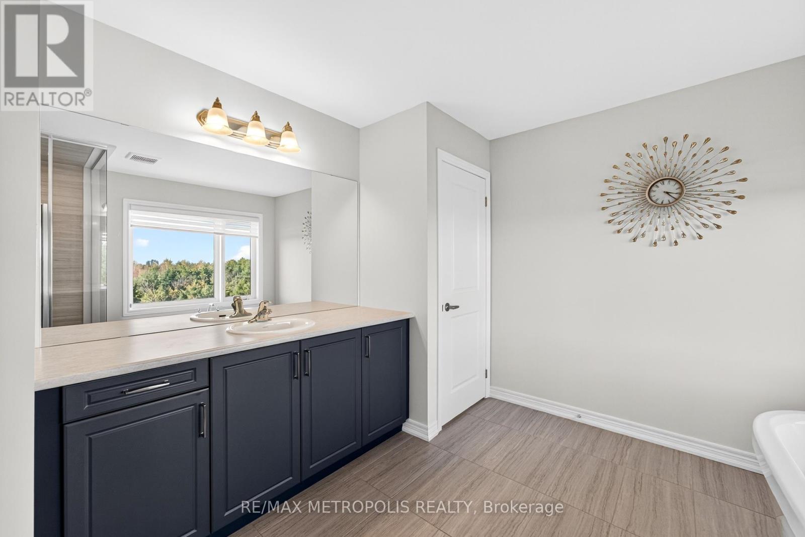 127 Mcphail Avenue, Clarington, Ontario  L1C 7H2 - Photo 27 - E12443087