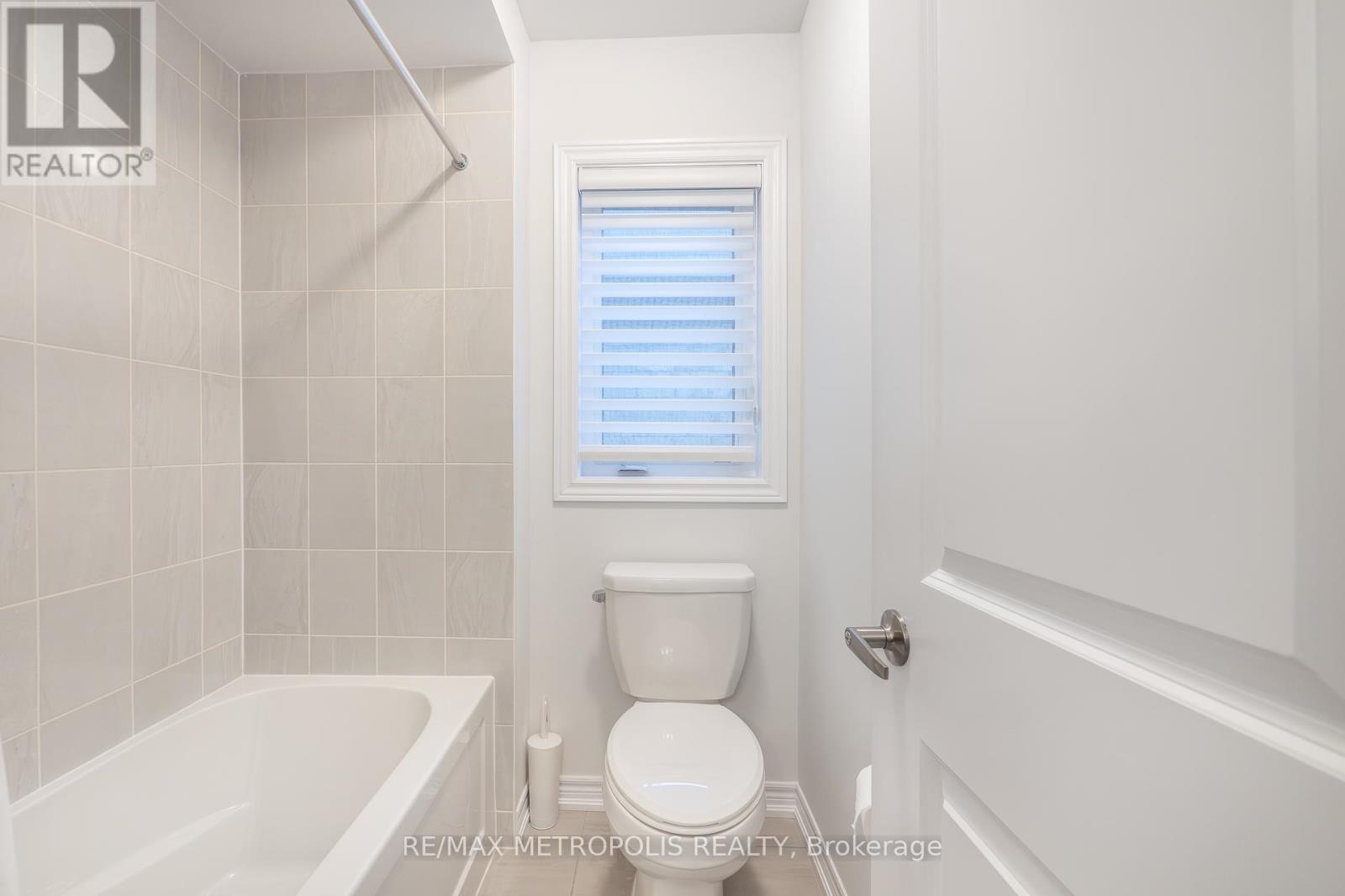 127 Mcphail Avenue, Clarington, Ontario  L1C 7H2 - Photo 33 - E12443087