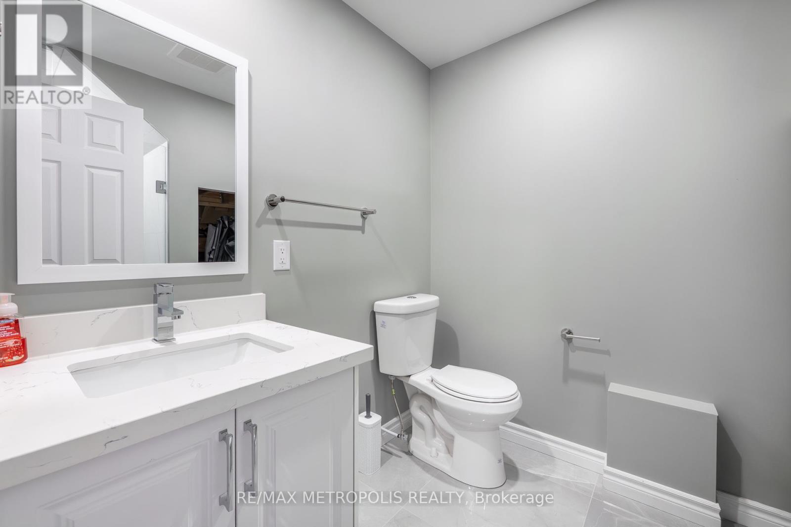 127 Mcphail Avenue, Clarington (Bowmanville), Ontario  L1C 7H2 - Photo 43 - E12443087