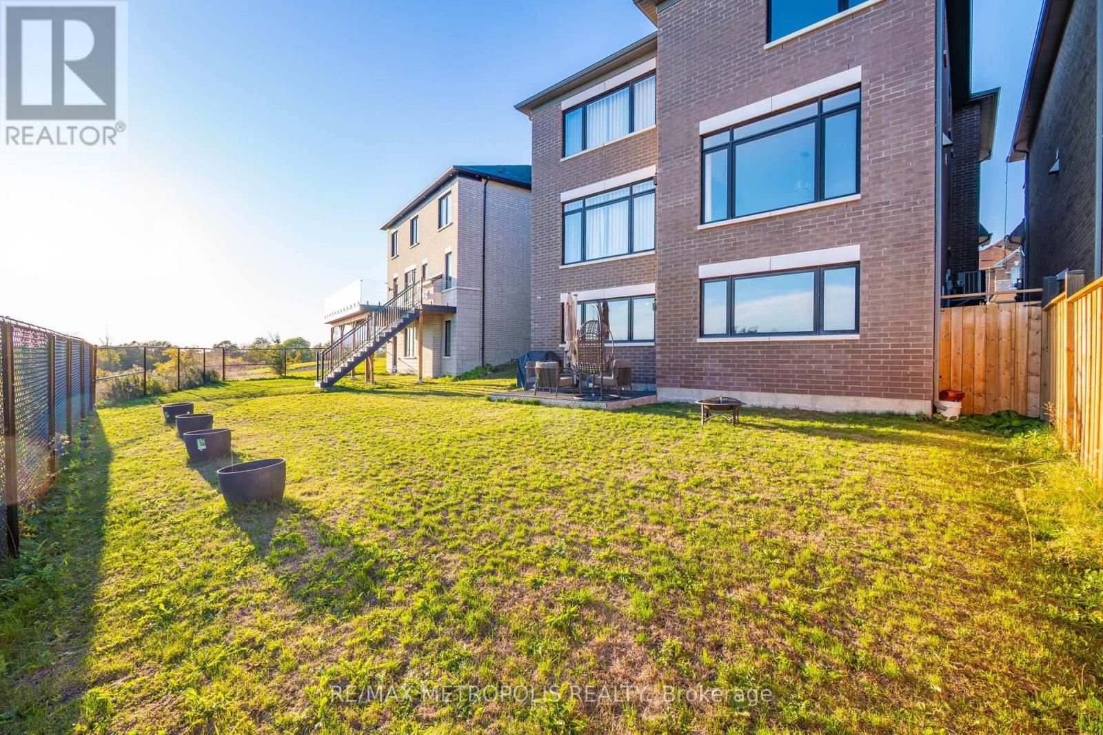 127 Mcphail Avenue, Clarington (Bowmanville), Ontario  L1C 7H2 - Photo 48 - E12443087