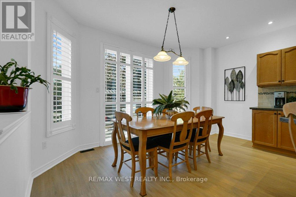 172 Napa Valley Avenue, Vaughan (Sonoma Heights), Ontario  L4H 1L1 - Photo 10 - N12442945