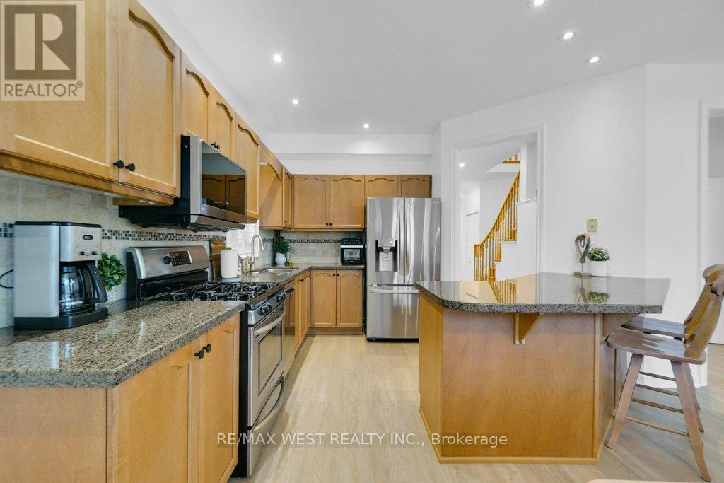 172 Napa Valley Avenue, Vaughan (Sonoma Heights), Ontario  L4H 1L1 - Photo 13 - N12442945