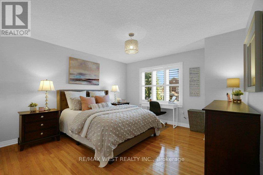 172 Napa Valley Avenue, Vaughan (Sonoma Heights), Ontario  L4H 1L1 - Photo 43 - N12442945