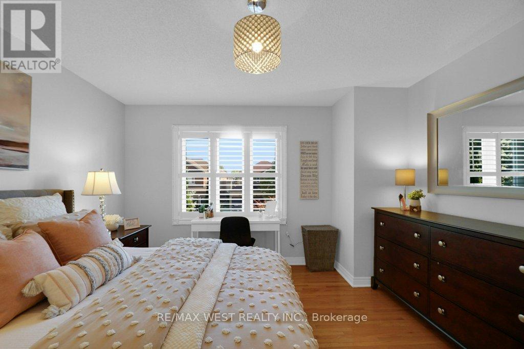 172 Napa Valley Avenue, Vaughan (Sonoma Heights), Ontario  L4H 1L1 - Photo 44 - N12442945