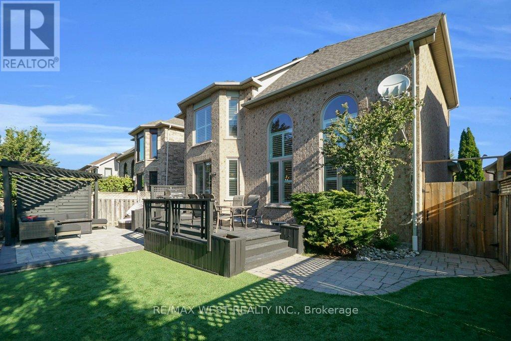 172 Napa Valley Avenue, Vaughan (Sonoma Heights), Ontario  L4H 1L1 - Photo 47 - N12442945