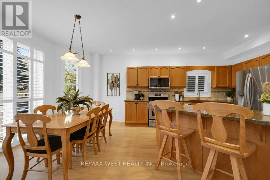172 Napa Valley Avenue, Vaughan (Sonoma Heights), Ontario  L4H 1L1 - Photo 9 - N12442945
