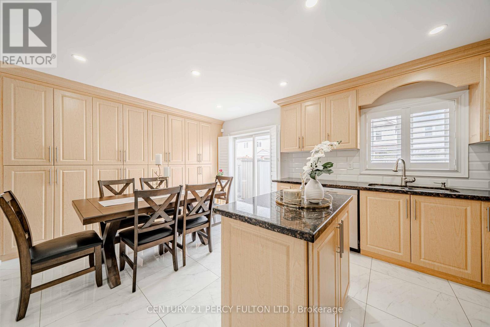 157 Billingsley Crescent, Markham (Cedarwood), Ontario  L3S 4P3 - Photo 15 - N12442974