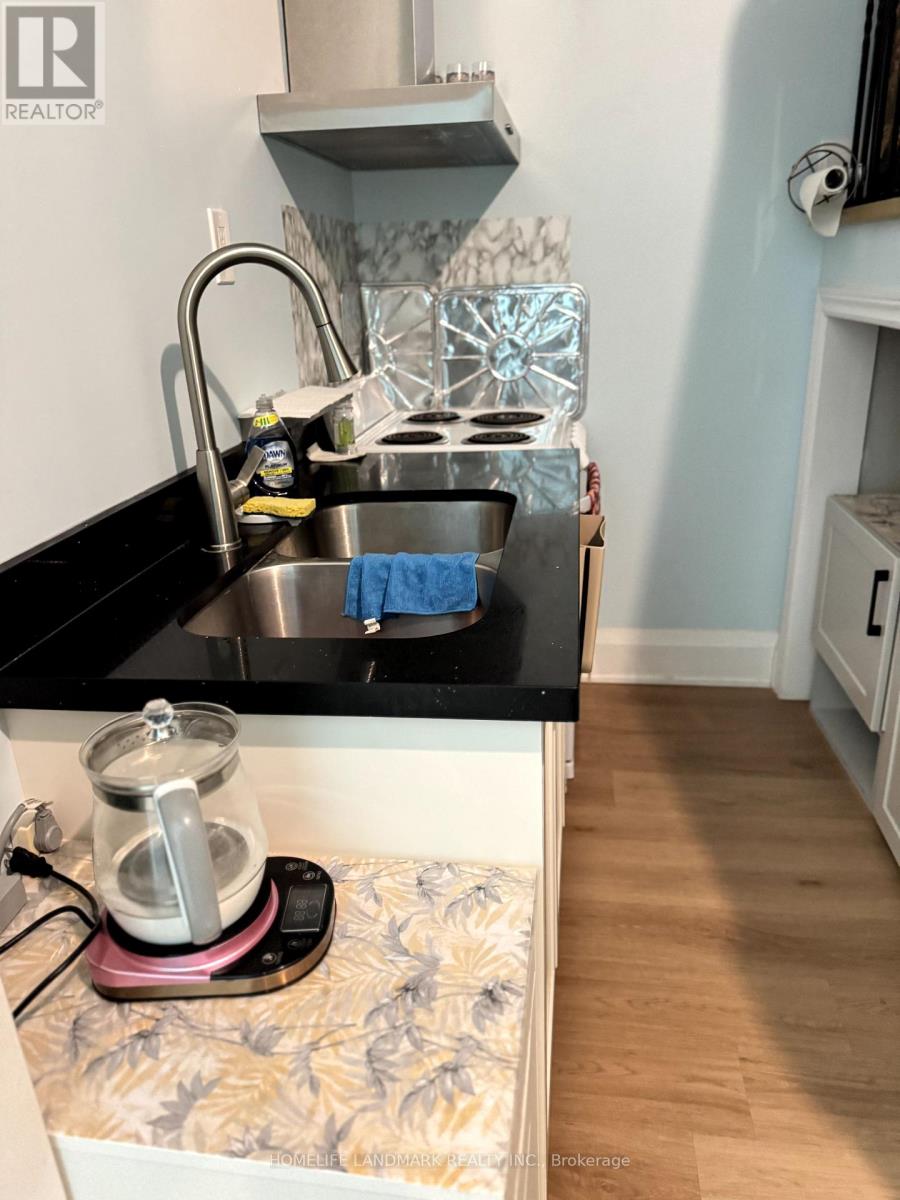Unit 3 - 33 Luzon Avenue, Markham, Ontario  L6B 0M6 - Photo 6 - N12442985