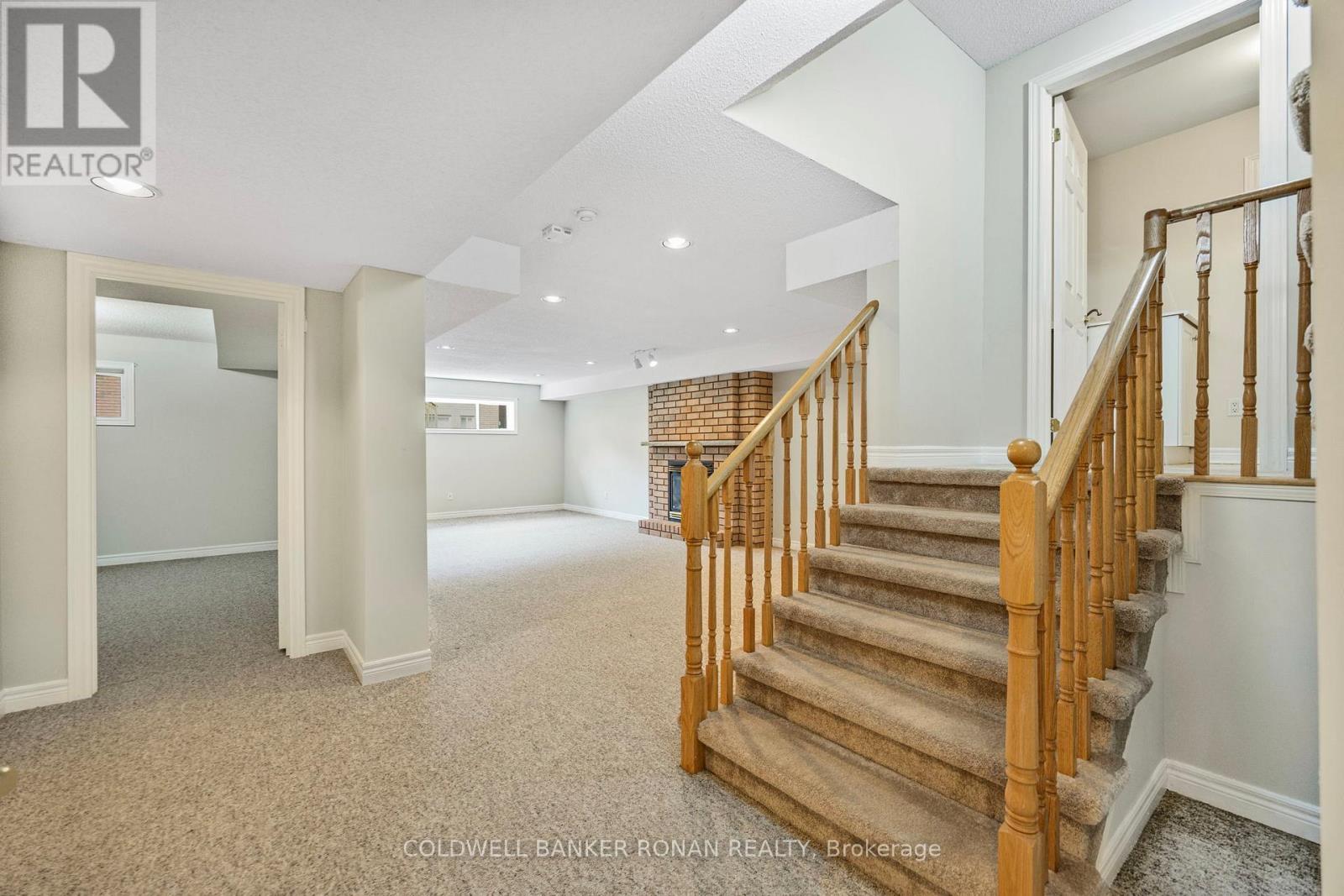 9 - 8 Malibu Manor W, New Tecumseth (Alliston), Ontario  L9R 2C1 - Photo 31 - N12443030