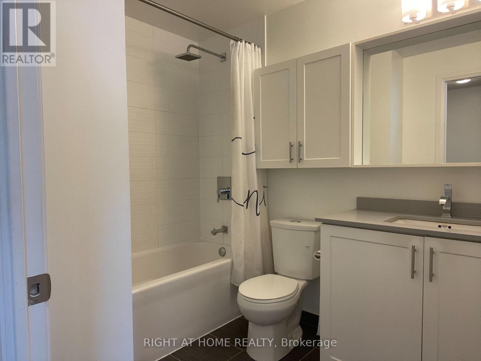 2303 - 3700 Highway 7, Vaughan, Ontario  L4L 0G8 - Photo 10 - N12443056