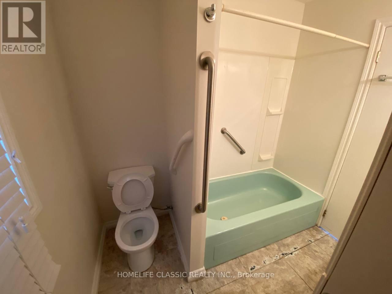 226 Royal Road, Georgina (Keswick South), Ontario  L4P 2T7 - Photo 6 - N12443068