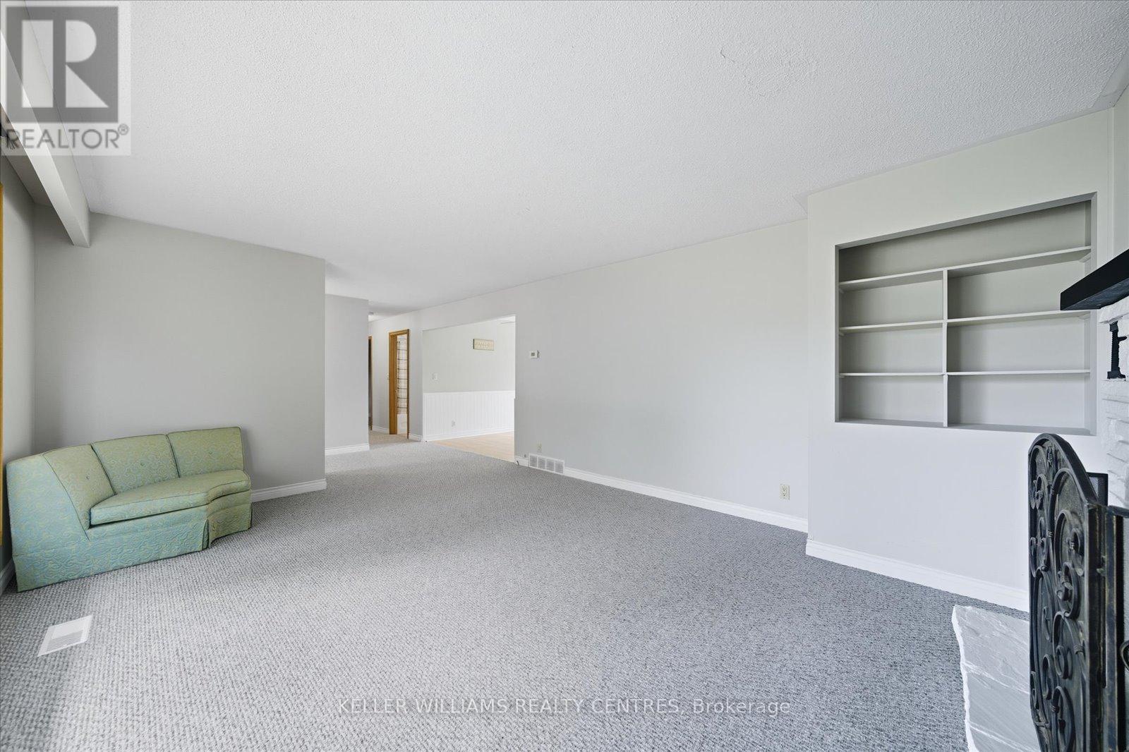 35 Regent Street, Georgina (Pefferlaw), Ontario  L0E 1N0 - Photo 13 - N12443079