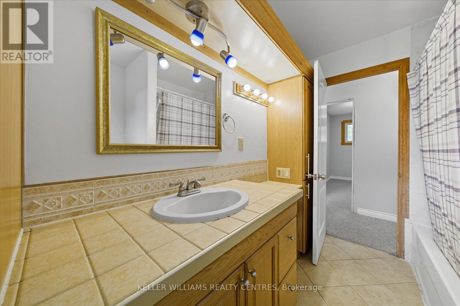 35 Regent Street, Georgina (Pefferlaw), Ontario  L0E 1N0 - Photo 31 - N12443079