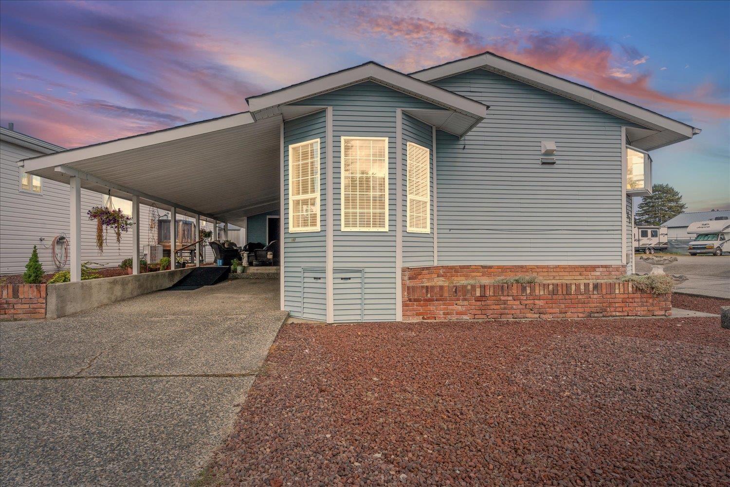 165 9055 Ashwell Road, Chilliwack Proper West, Chilliwack, British Columbia  V2P 7S6 - Photo 1 - R3054867