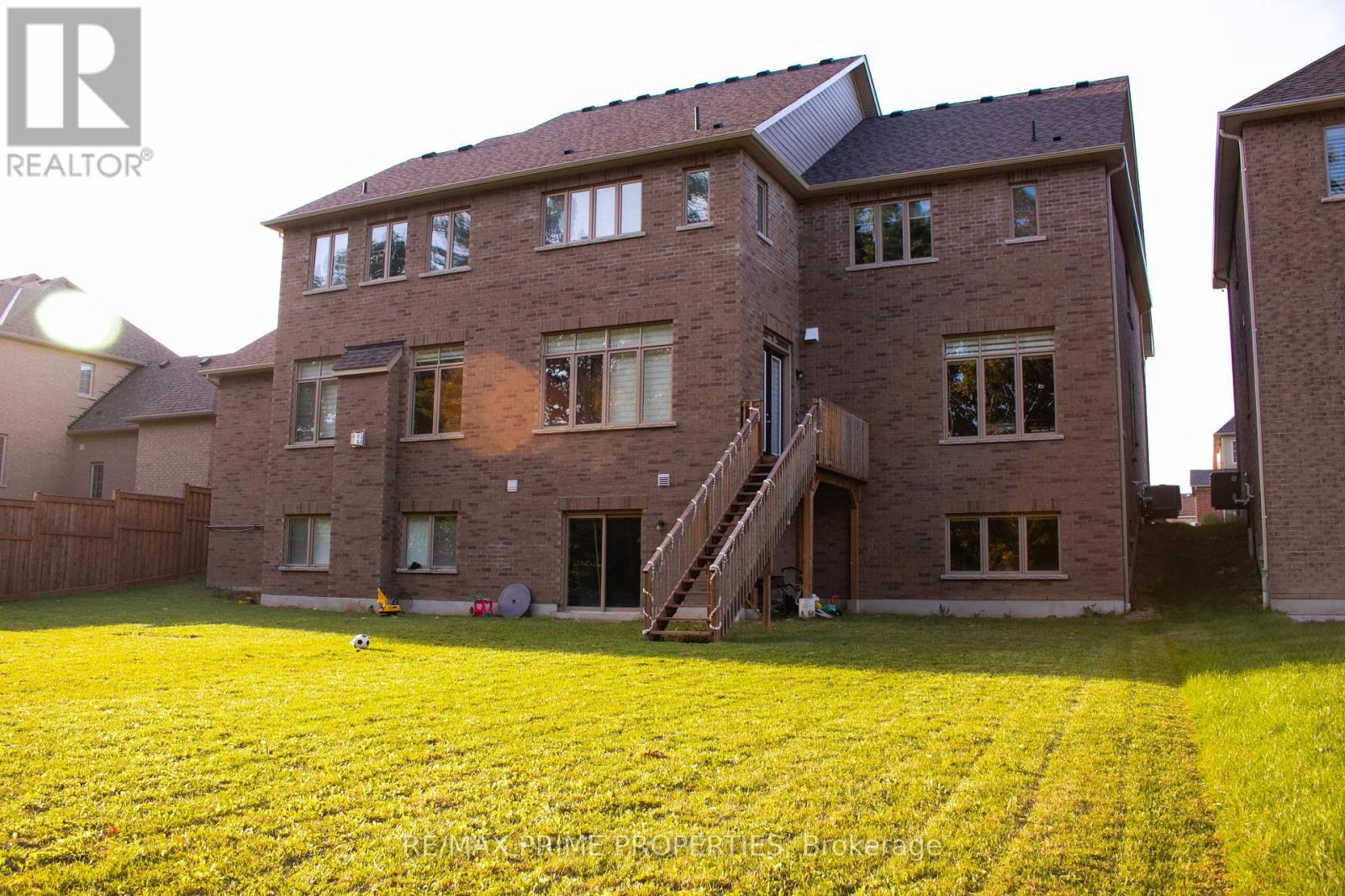 65 Redmond Crescent, Springwater (Centre Vespra), Ontario  L9X 1Z8 - Photo 4 - S12442920
