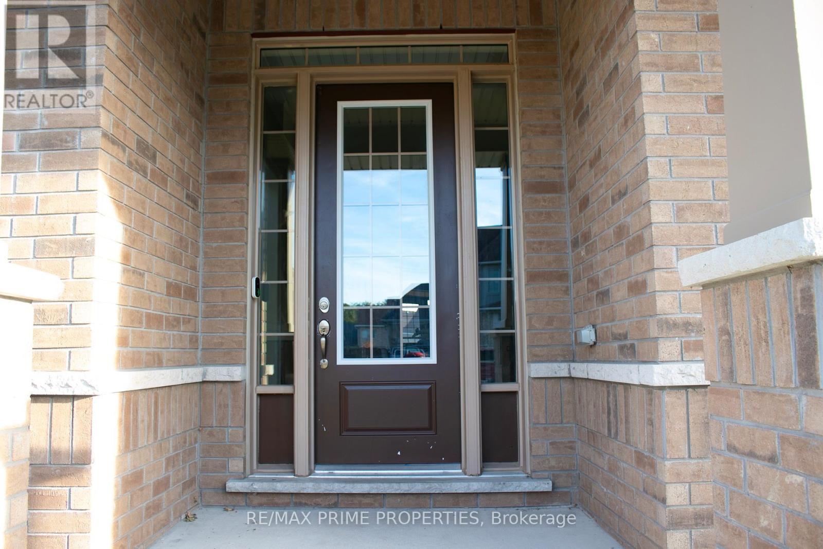 65 Redmond Crescent, Springwater (Centre Vespra), Ontario  L9X 1Z8 - Photo 5 - S12442920