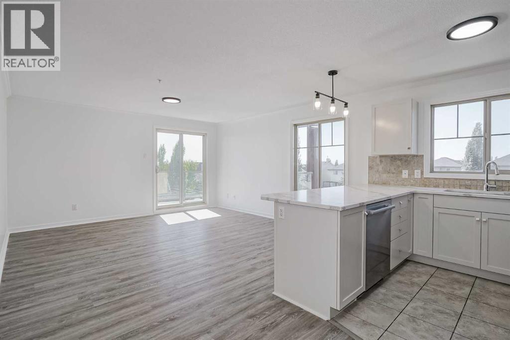 1304, 92 Crystal Shores Road, Okotoks, Alberta  T1S 2M8 - Photo 13 - A2258956