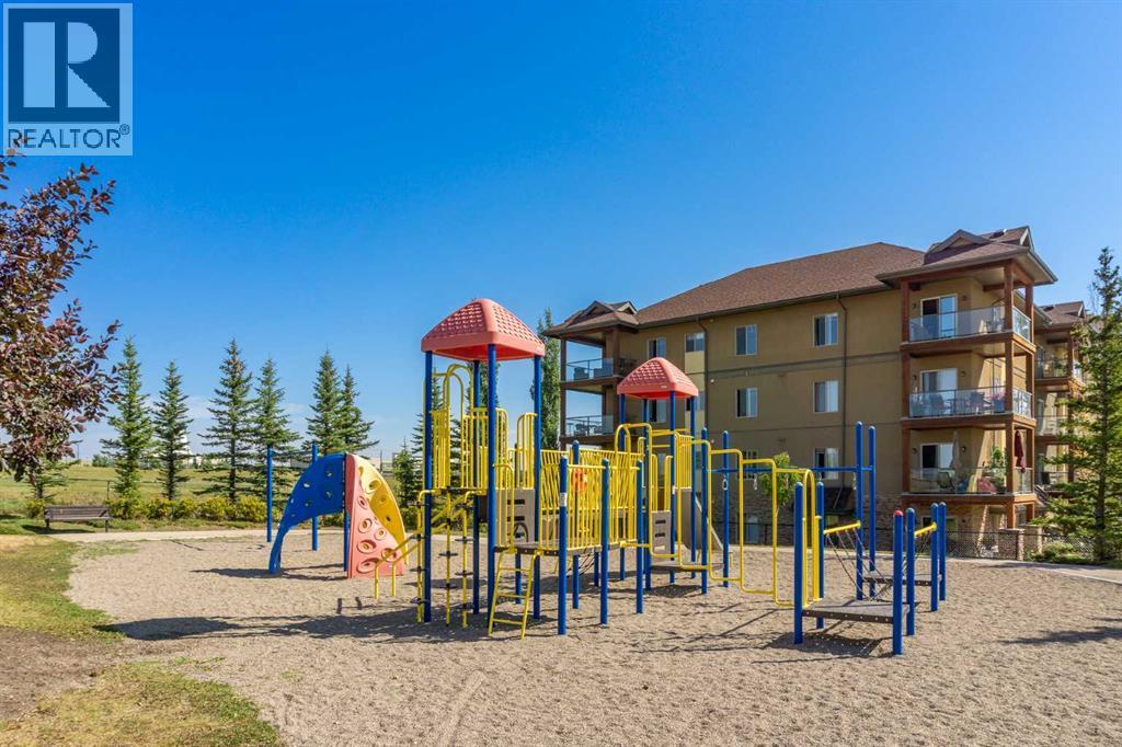 1304, 92 Crystal Shores Road, Okotoks, Alberta  T1S 2M8 - Photo 44 - A2258956