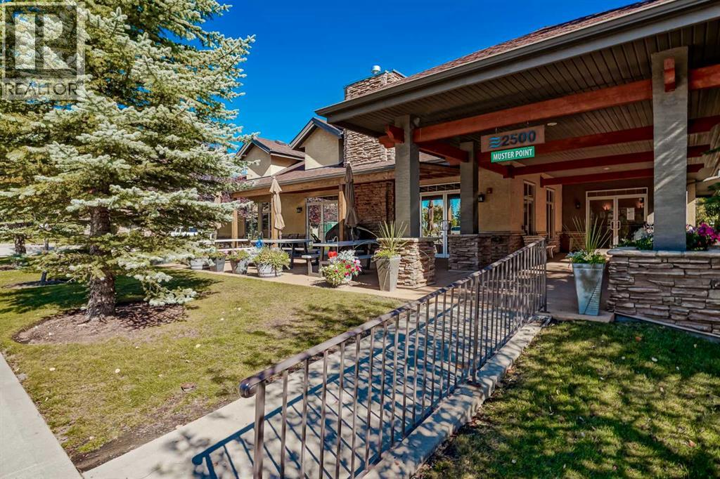 1304, 92 Crystal Shores Road, Okotoks, Alberta  T1S 2M8 - Photo 29 - A2258956