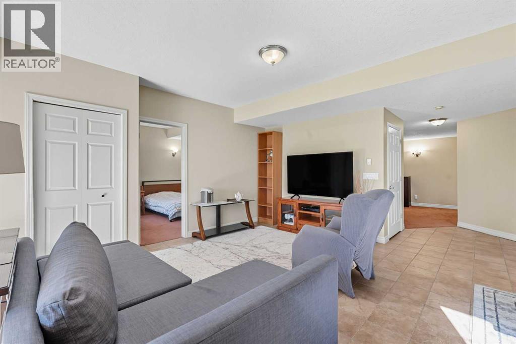 7 Panatella Close Nw, Calgary, Alberta  T3K 6B3 - Photo 31 - A2259686