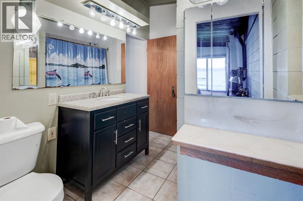 968 West Chestermere Drive, Chestermere, Alberta  T1X 1B7 - Photo 20 - A2259879