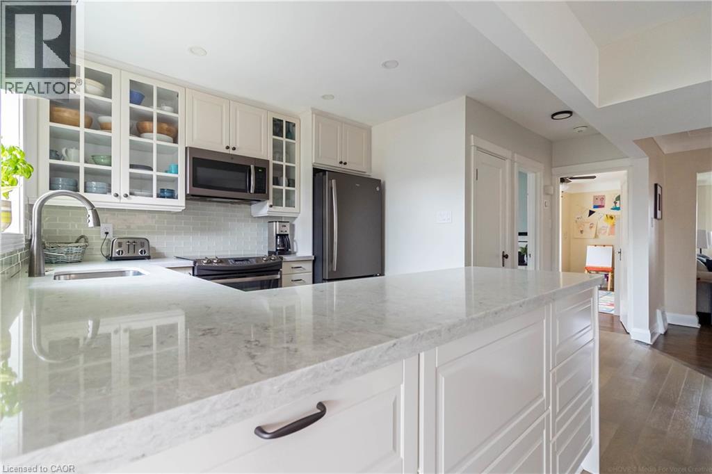 211 Wexford Avenue S, Hamilton, Ontario  L8K 2P1 - Photo 15 - 40775524