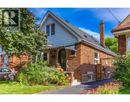 211 WEXFORD Avenue S, Hamilton, Ontario