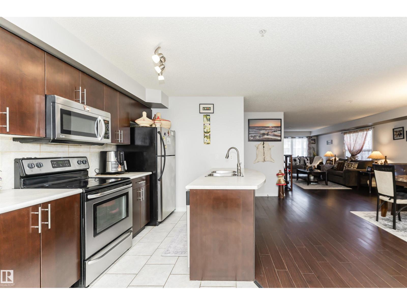 #107 10118 106 Av Nw, Edmonton, Alberta  T5H 0B8 - Photo 9 - E4460664