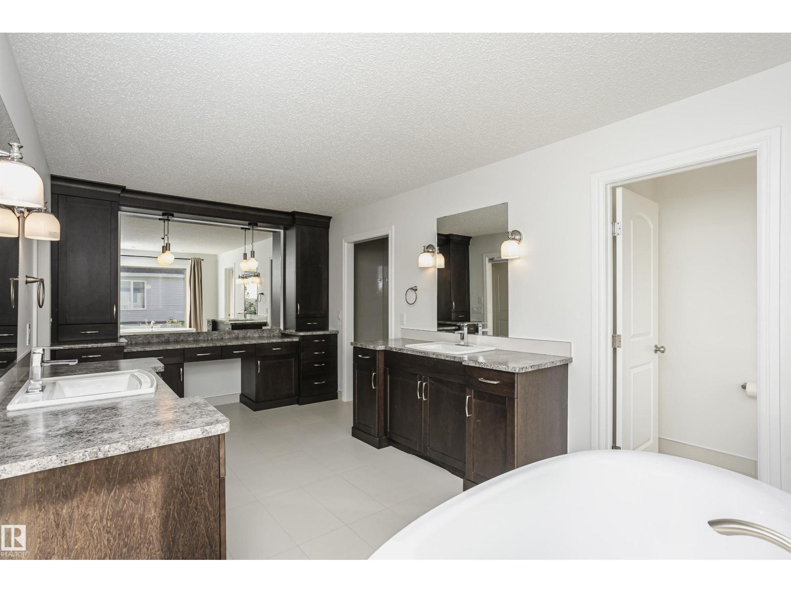 17867 8 Av Sw, Edmonton, Alberta  T6W 2S7 - Photo 41 - E4460666