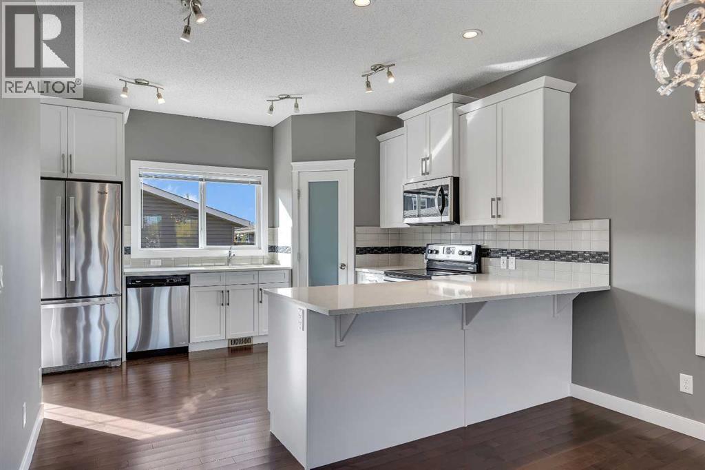 854 Evanston Drive Nw, Calgary, Alberta  T3P 0L9 - Photo 9 - A2260669
