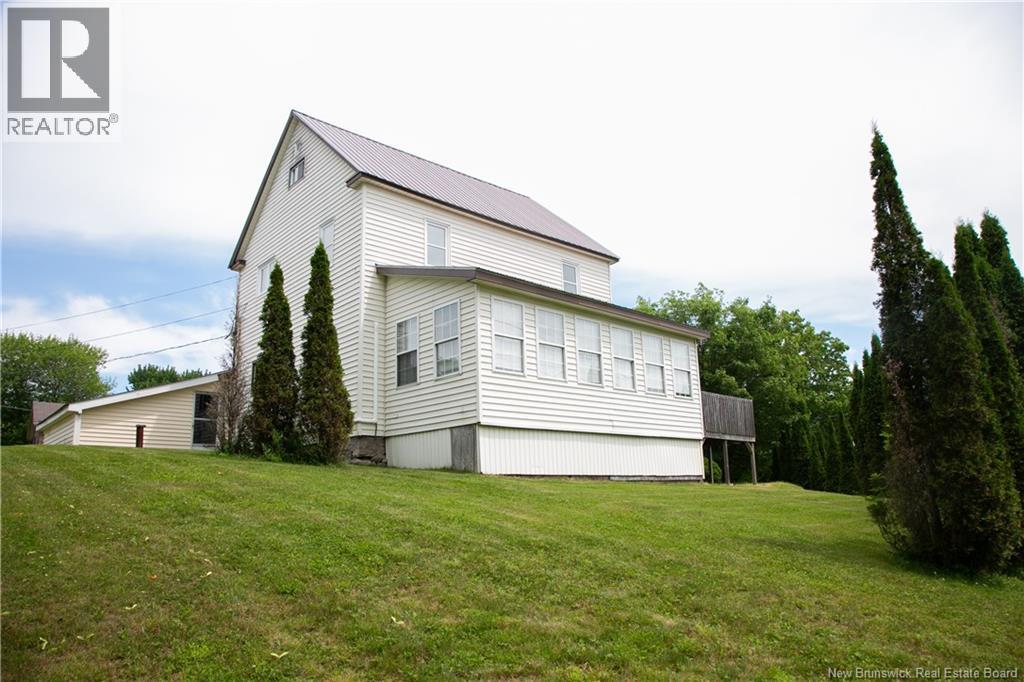 4 Cedar Street, Mcadam, New Brunswick  E6J 1V6 - Photo 39 - NB127932