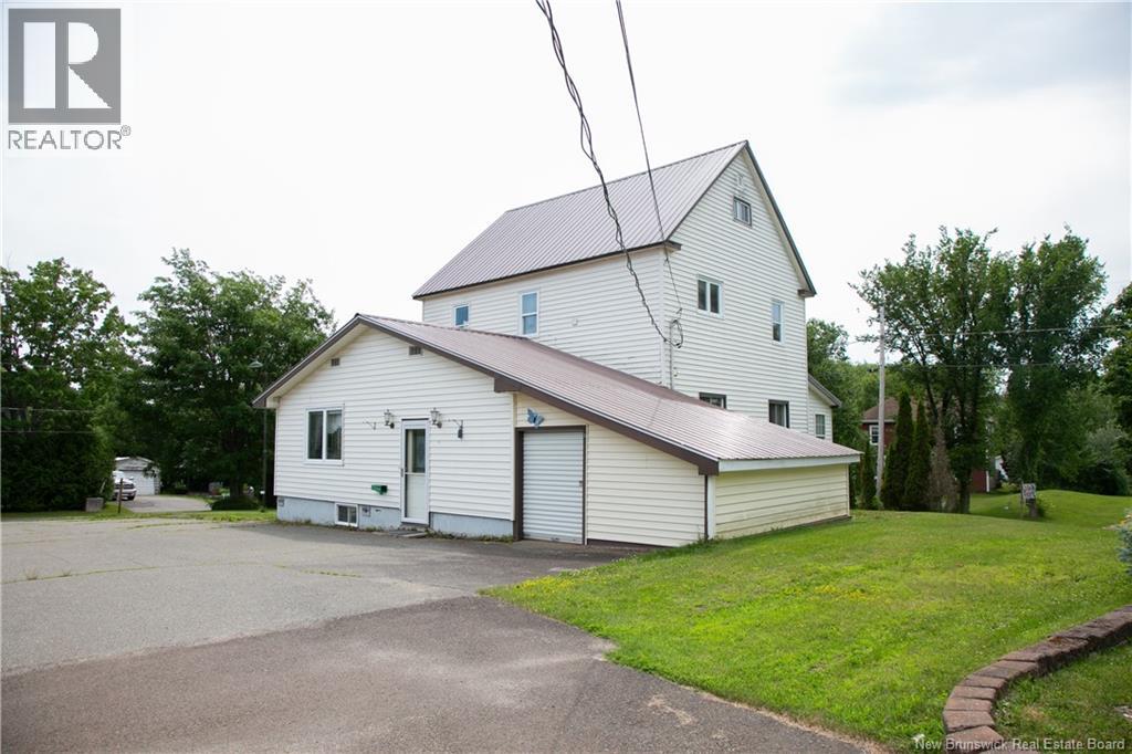 4 Cedar Street, Mcadam, New Brunswick  E6J 1V6 - Photo 41 - NB127932