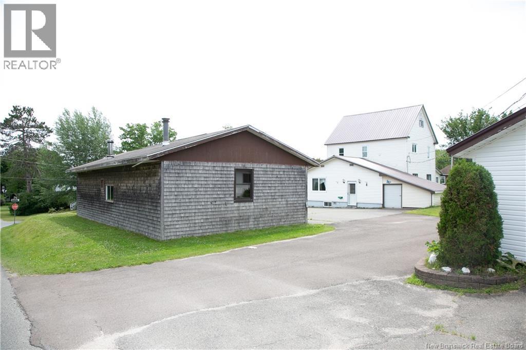 4 Cedar Street, Mcadam, New Brunswick  E6J 1V6 - Photo 43 - NB127932