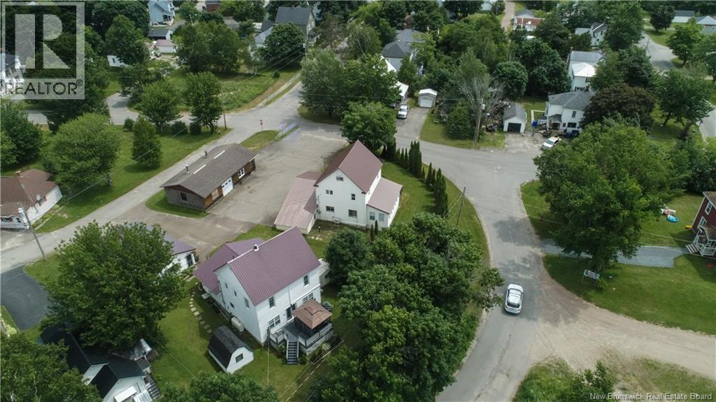 4 Cedar Street, Mcadam, New Brunswick  E6J 1V6 - Photo 5 - NB127932
