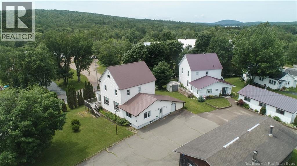 4 Cedar Street, Mcadam, New Brunswick  E6J 1V6 - Photo 8 - NB127932