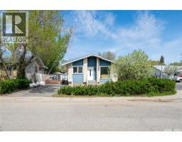 198 THOMSON AVENUE Glencairn Village