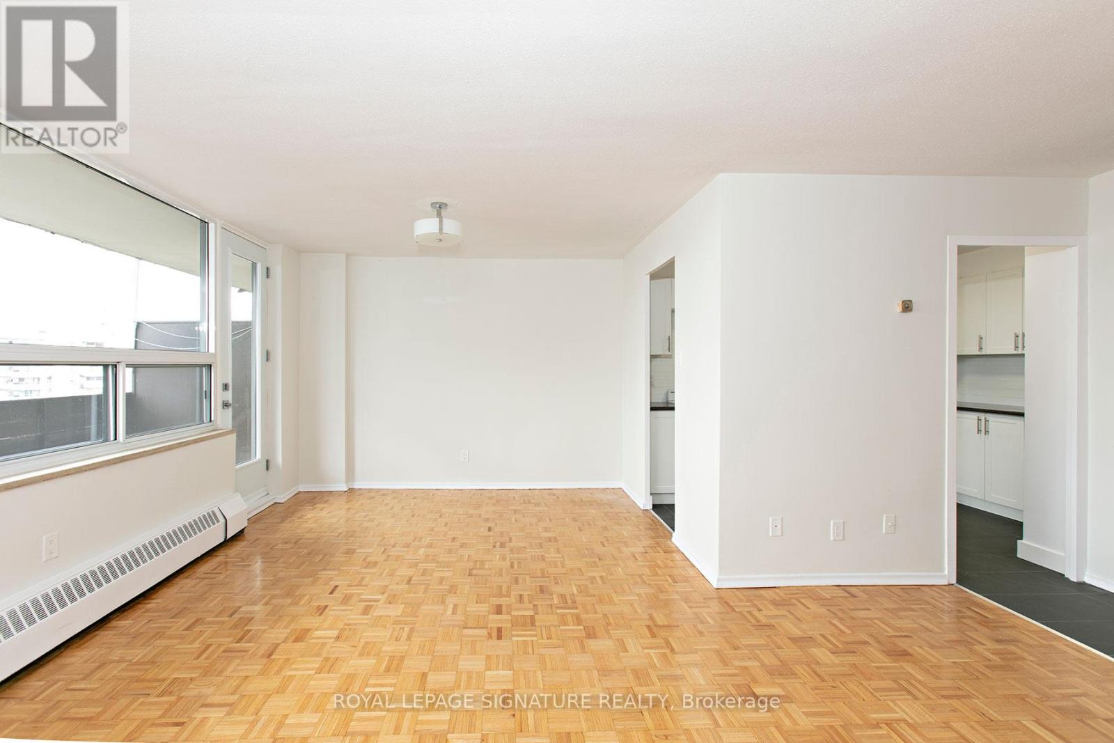 1103 - 6200 Bathurst Street, Toronto, Ontario  M2R 2A3 - Photo 2 - C12443156