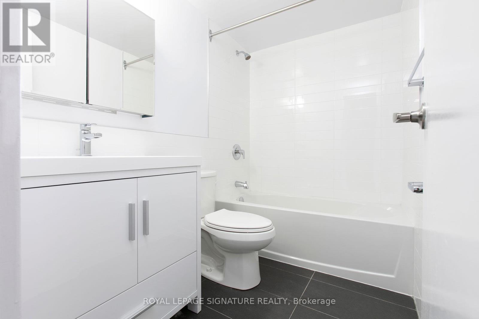1103 - 6200 Bathurst Street, Toronto, Ontario  M2R 2A3 - Photo 9 - C12443156