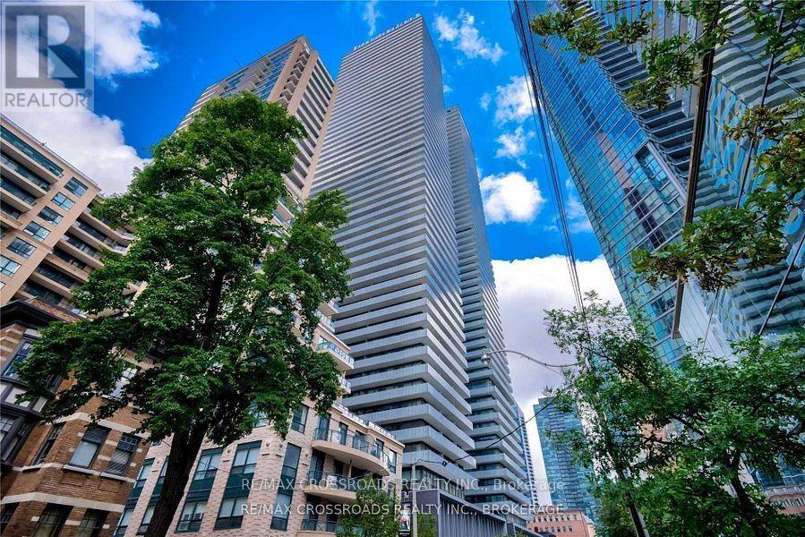 4305 - 42 Charles Street E, Toronto, Ontario  M4Y 0B7 - Photo 1 - C12443181