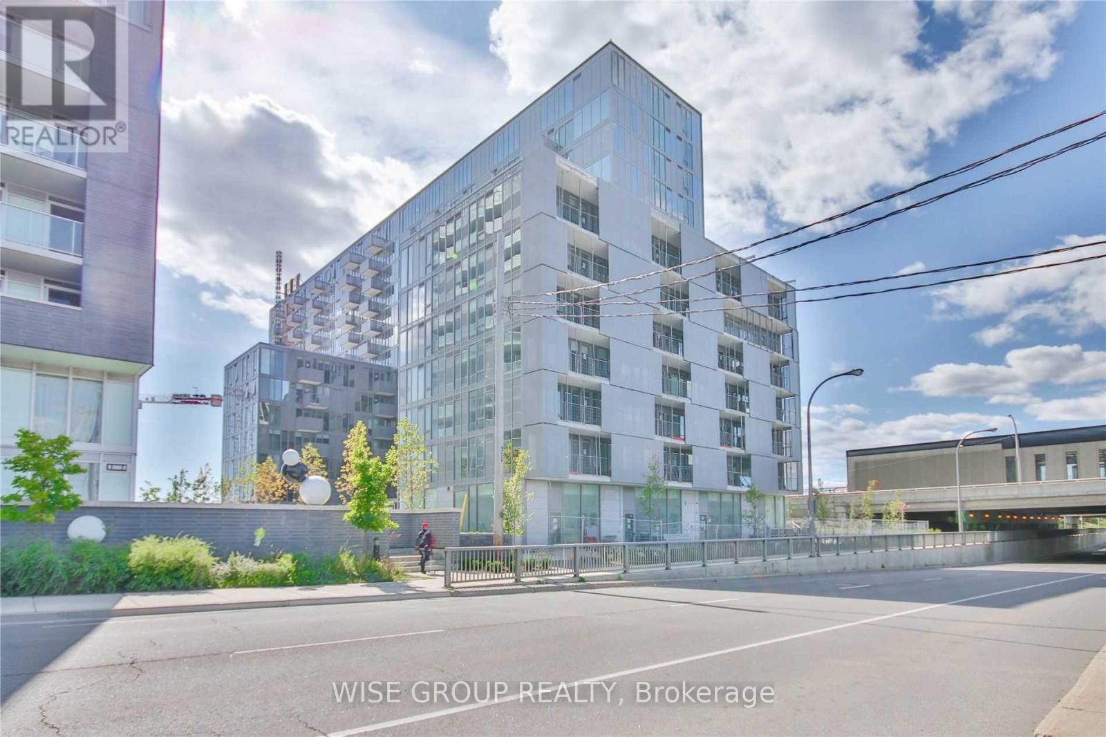 1005 - 38 Monte Kwinter Court, Toronto, Ontario  M3H 0E2 - Photo 17 - C12443205