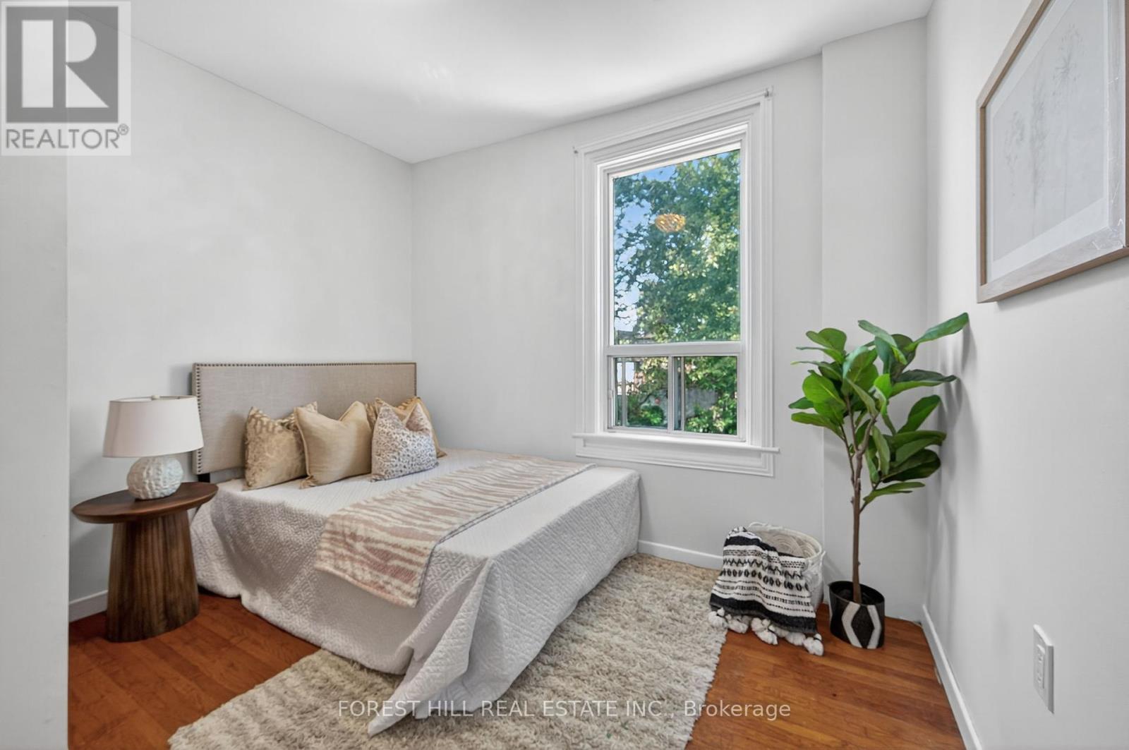 487 Clendenan Avenue, Toronto (Junction Area), Ontario  M6P 2X7 - Photo 10 - W12442916