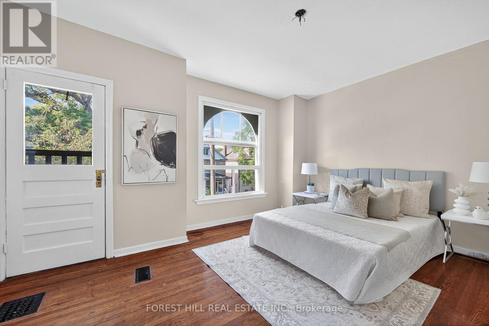 487 Clendenan Avenue, Toronto (Junction Area), Ontario  M6P 2X7 - Photo 13 - W12442916