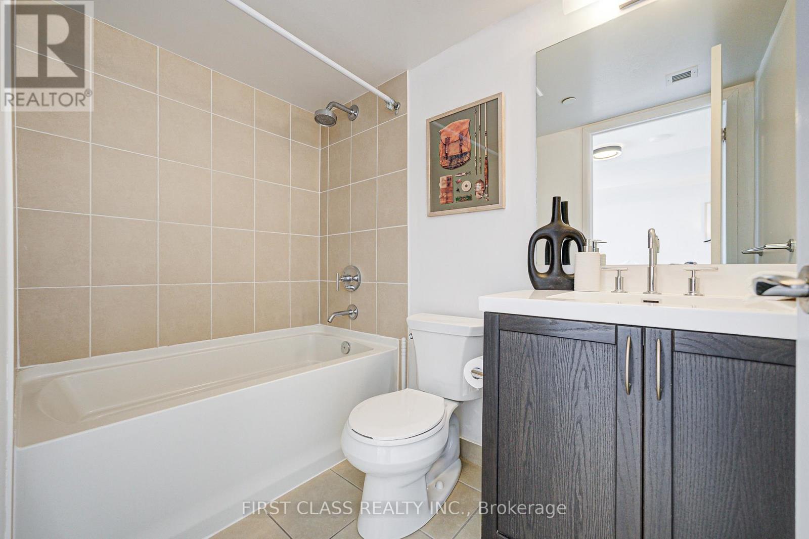 526 - 3091 Dufferin Street, Toronto (Yorkdale-Glen Park), Ontario  M6A 2S7 - Photo 13 - W12442923