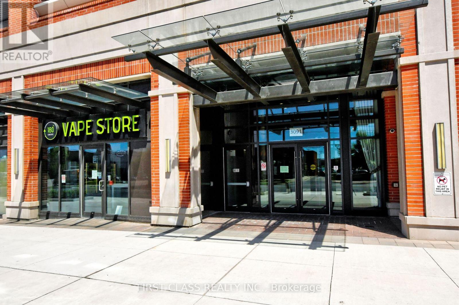 526 - 3091 Dufferin Street, Toronto (Yorkdale-Glen Park), Ontario  M6A 2S7 - Photo 2 - W12442923