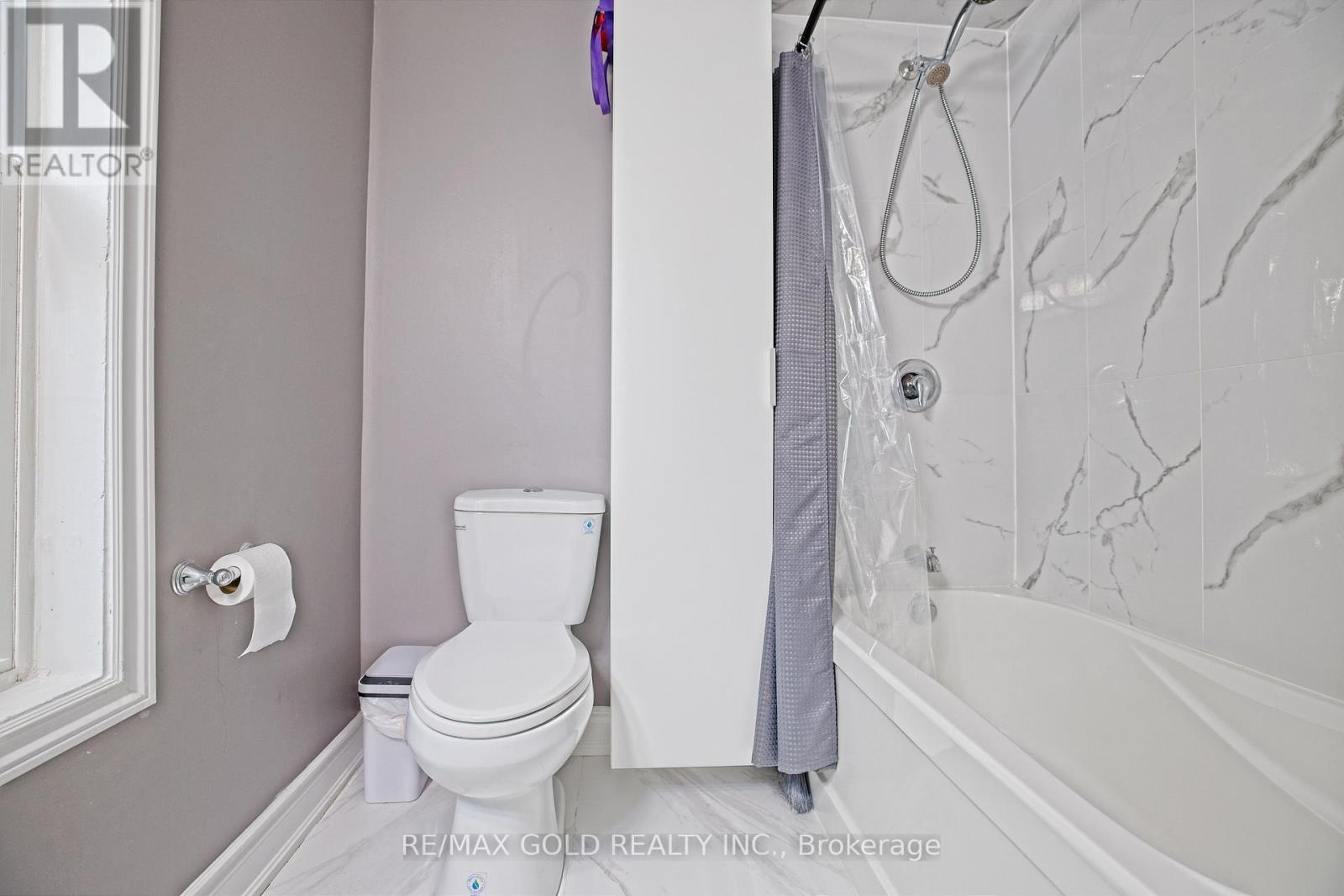 28 Royce Avenue, Brampton (Northwest Brampton), Ontario  L6Y 1J5 - Photo 14 - W12442934